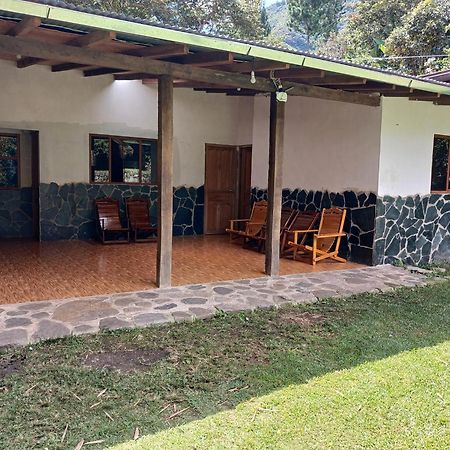Lia B&B Lucmabamba Sahuayaco 외부 사진